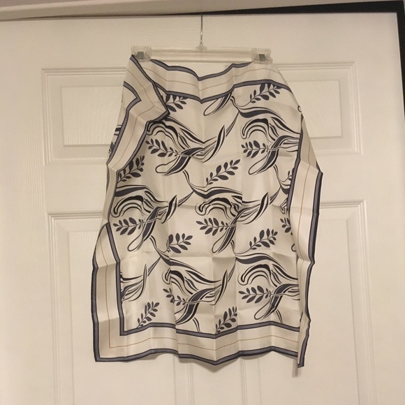 NWT - Ann Taylor silk scarf - white floral - Picture 7 of 7